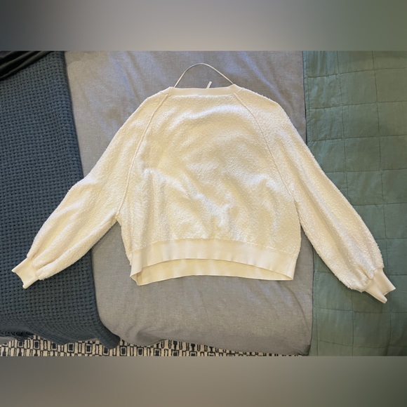 LIKE NEW - Free People - Found My Friend Pullover in Small Cream Boucle - Picture 4 of 6